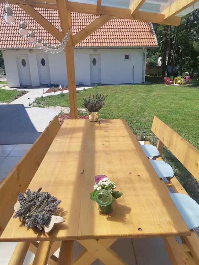 Mirella Rooms Palić エクステリア 写真